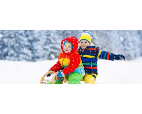 Безкоштовний зимовий одяг для дітей-переселенців: хто і як може отримати
